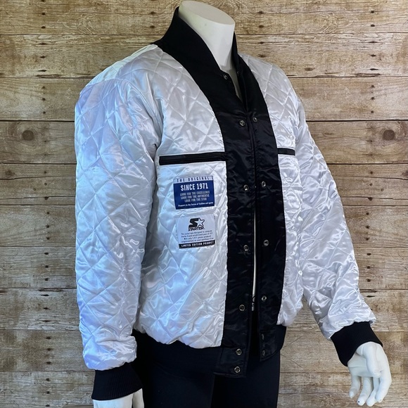 Starter Large Mens Jacket Chicago Bulls - Picture 12 of 15